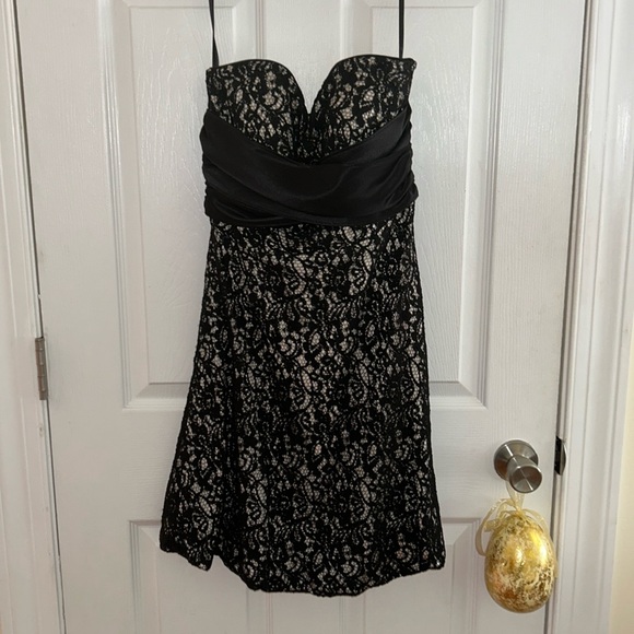 White House Black Market Dresses & Skirts - White House Black Market Cocktail Dress